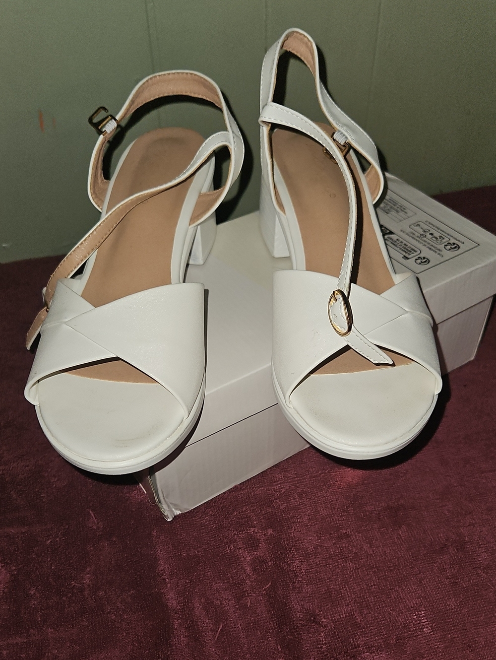 Women's White Cross-Strap Block Heel Sandals - Elegant Slingback